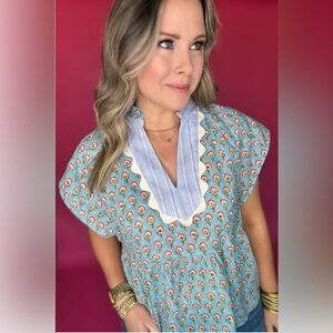 THML: Spring Called Block Print Blue Top, Size S, Short,Puffy Sleeves, Like New